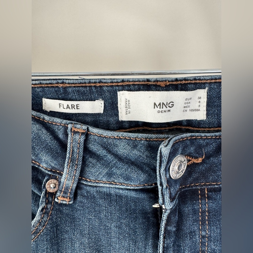 Women’s Mango Blue Flared Jeans - Picture 4 of 9